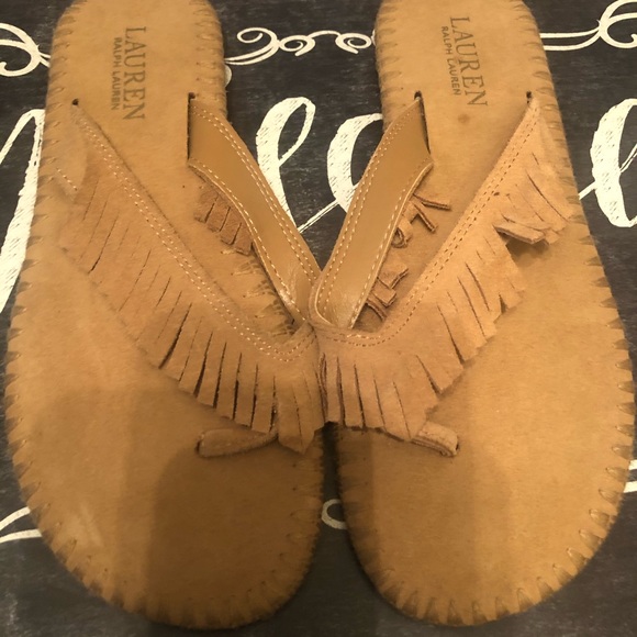 Flats - Picture 6 of 6